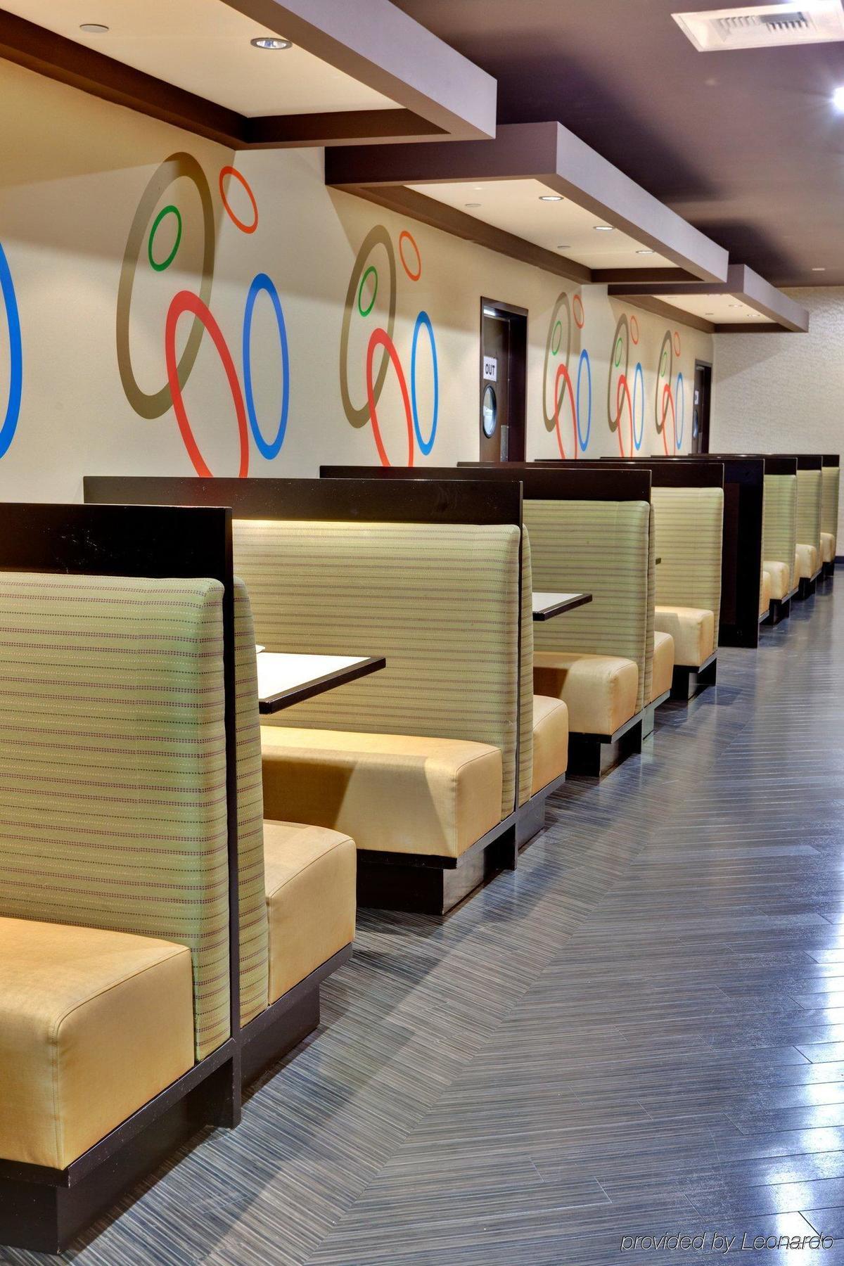 Holiday Inn Hotel&Suites Anaheim, an IHG Hotel Restaurant foto